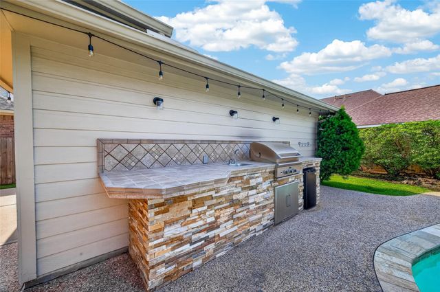 6631 Alicant Drive, Sugar Land, TX 77479