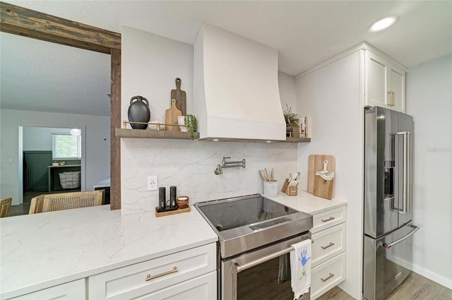 7611 18TH AVENUE NW, Bradenton, FL 34209