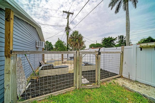 7611 18TH AVENUE NW, Bradenton, FL 34209