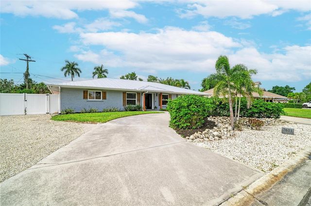 7611 18TH AVENUE NW, Bradenton, FL 34209