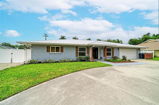 7611 18TH AVENUE NW, Bradenton, FL 34209