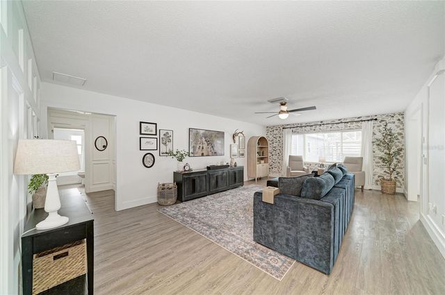 7611 18TH AVENUE NW, Bradenton, FL 34209