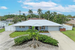 7611 18TH AVENUE NW, Bradenton, FL 34209