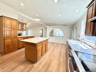 191 CORRIDOR OAKS # 9, Cibolo, TX 78108