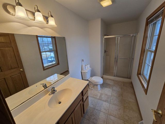 633 Stonehaven Drive, Sun Prairie, WI 53590