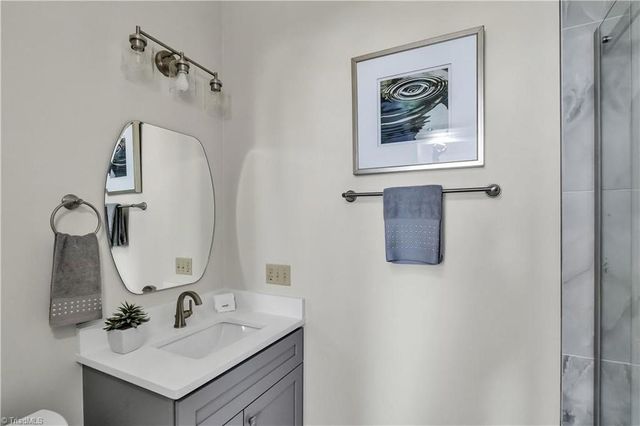 4141 Shattalon Drive, Winston-salem, NC 27106