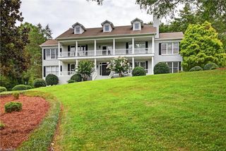 4141 Shattalon Drive, Winston-salem, NC 27106