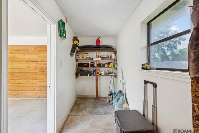 3214 Cedar St, Zachary, LA 70791