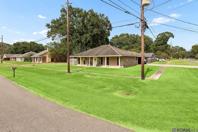 3214 Cedar St, Zachary, LA 70791