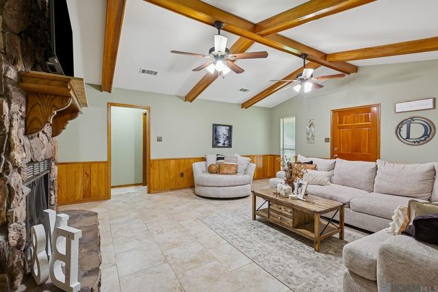 3214 Cedar St, Zachary, LA 70791