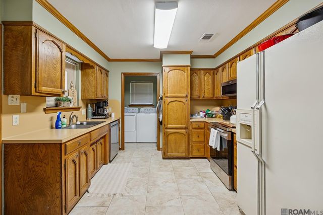 3214 Cedar St, Zachary, LA 70791