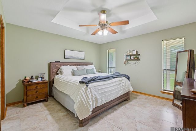 3214 Cedar St, Zachary, LA 70791