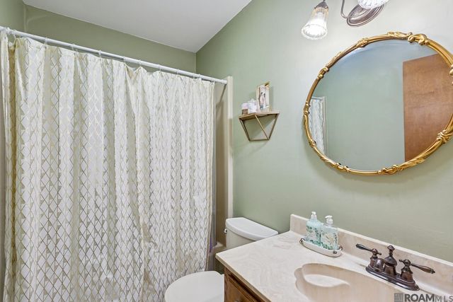 3214 Cedar St, Zachary, LA 70791