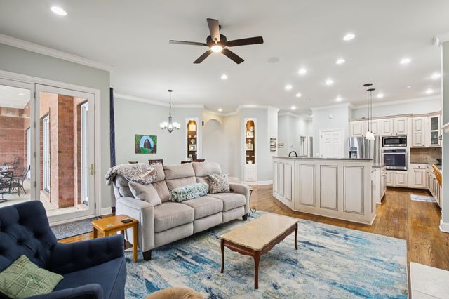 658 Hickory Ridge Rd, Gallatin, TN 37066