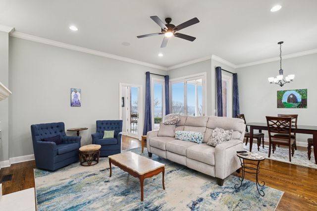 658 Hickory Ridge Rd, Gallatin, TN 37066