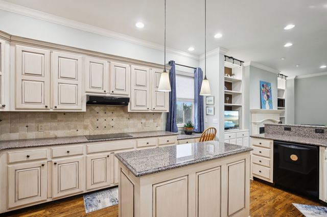 658 Hickory Ridge Rd, Gallatin, TN 37066