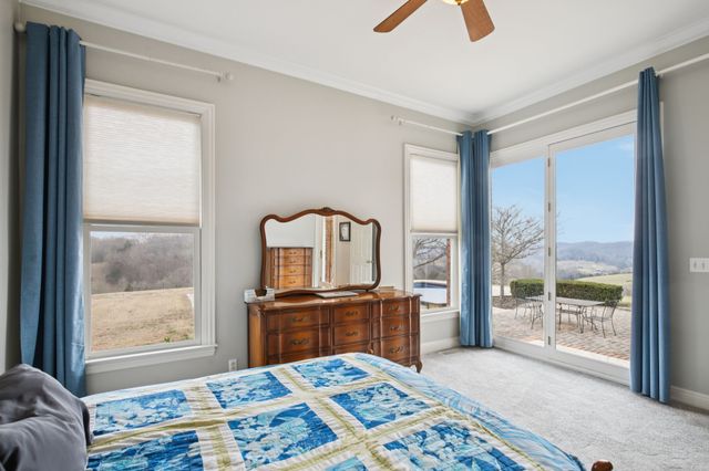 658 Hickory Ridge Rd, Gallatin, TN 37066