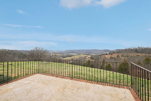 658 Hickory Ridge Rd, Gallatin, TN 37066