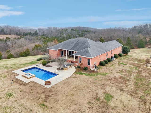 658 Hickory Ridge Rd, Gallatin, TN 37066