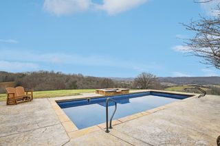 658 Hickory Ridge Rd, Gallatin, TN 37066