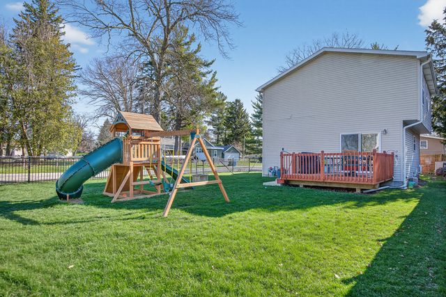 35737 N Hunt Avenue, Ingleside, IL 60041