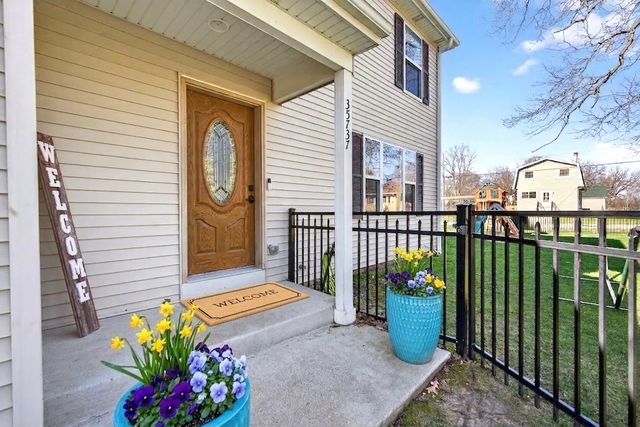 35737 N Hunt Avenue, Ingleside, IL 60041