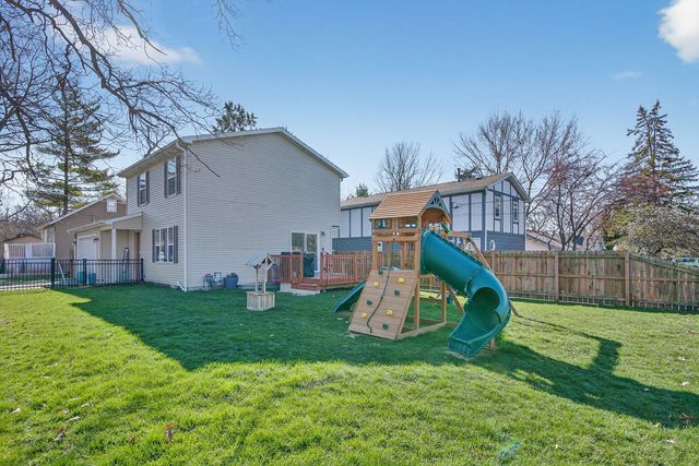 35737 N Hunt Avenue, Ingleside, IL 60041