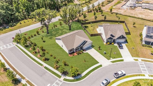 11 Wedge Circle, Richmond Hill, GA 31324