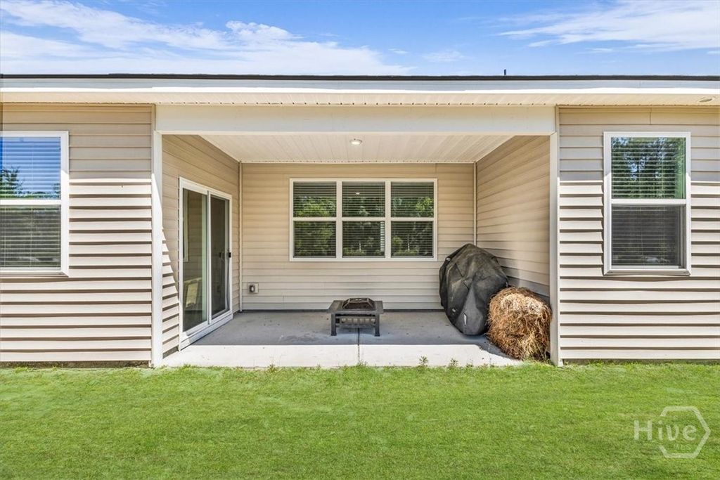 Image 25 of property listing at 11 Wedge Circle, Richmond Hill, GA 31324
