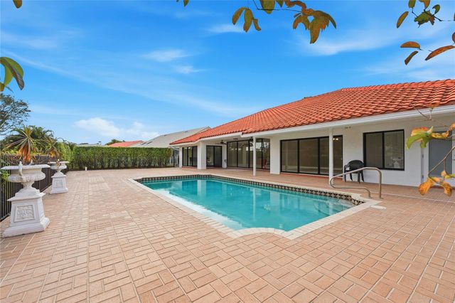 10486 Boca Woods Lane, Boca Raton, FL 33428