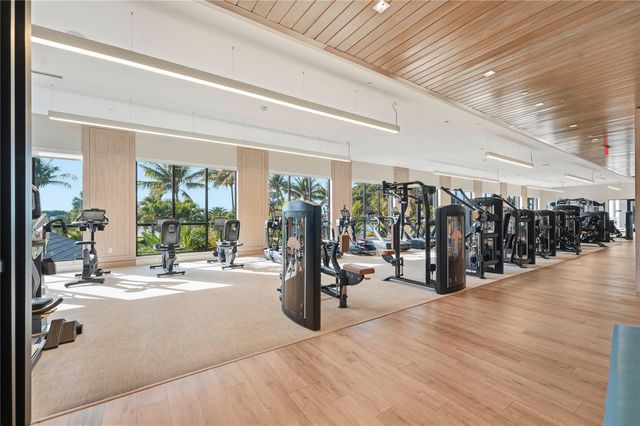 10486 Boca Woods Lane, Boca Raton, FL 33428