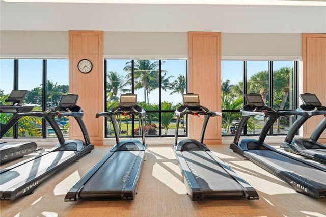 10486 Boca Woods Lane, Boca Raton, FL 33428