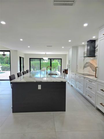 10486 Boca Woods Lane, Boca Raton, FL 33428