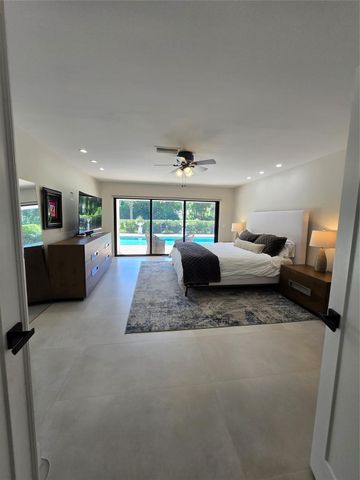 10486 Boca Woods Lane, Boca Raton, FL 33428