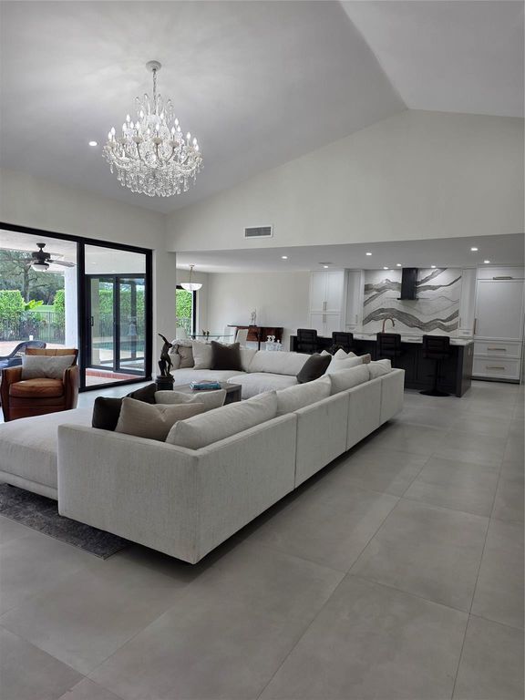 10486 Boca Woods Lane, Boca Raton, FL 33428