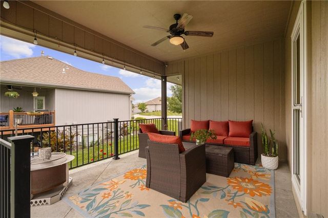 19736 Norton Street, Spring Hill, KS 66083
