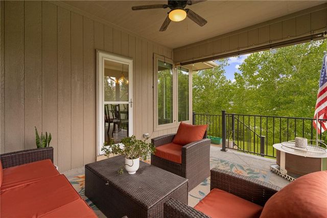 19736 Norton Street, Spring Hill, KS 66083