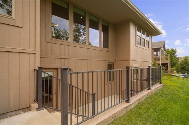 19736 Norton Street, Spring Hill, KS 66083