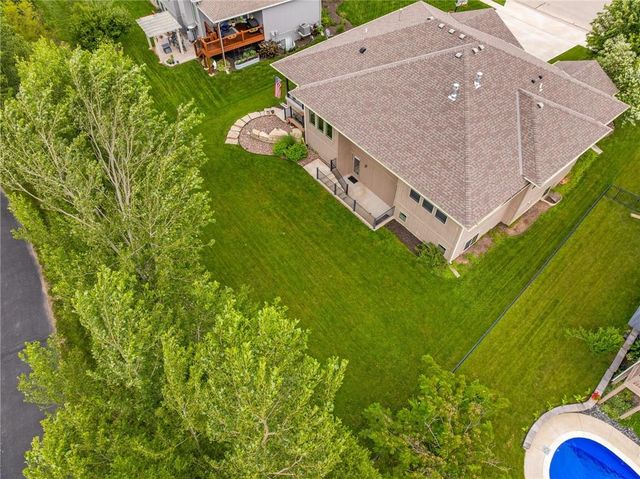 19736 Norton Street, Spring Hill, KS 66083