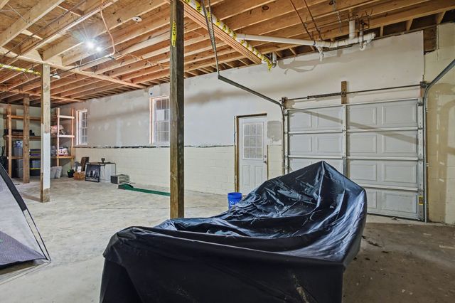 6002 Forrest Ct, Greenbrier, TN 37073