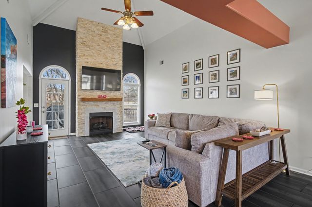 6002 Forrest Ct, Greenbrier, TN 37073