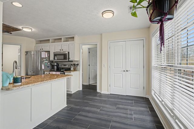 6002 Forrest Ct, Greenbrier, TN 37073