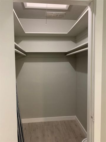 4385 NE 13th Avenue, Oakland Park, FL 33334