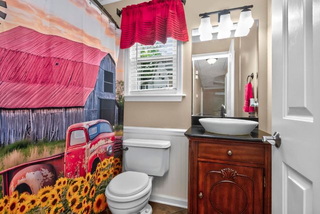 206 Allers Dr, White House, TN 37188