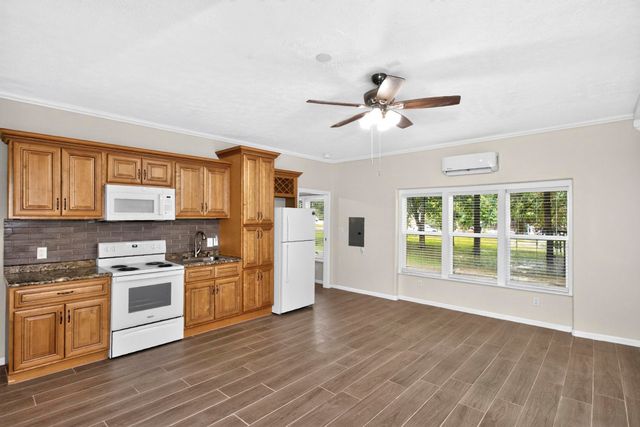 206 Allers Dr, White House, TN 37188