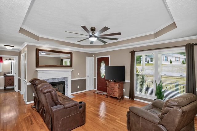 206 Allers Dr, White House, TN 37188