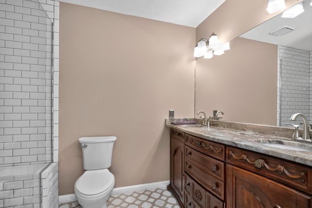 206 Allers Dr, White House, TN 37188