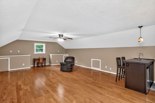 206 Allers Dr, White House, TN 37188