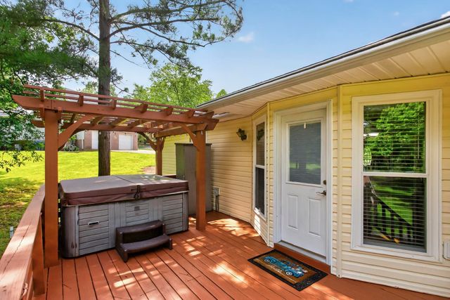 206 Allers Dr, White House, TN 37188