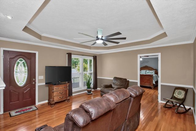 206 Allers Dr, White House, TN 37188